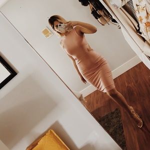 Pink bodycon dress